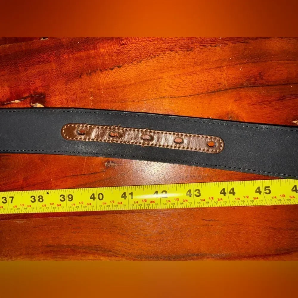 NOCONA MENS FABRIC INLAY AND CONCHOS LEATHER BELT